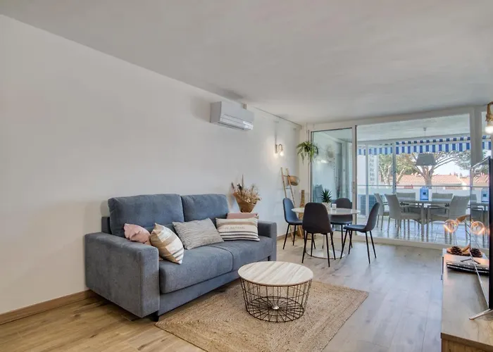 Apartment Kaminias Iii Reformat Per 4 Persones A Politur A 10 Minuts A Peu De La Cala Rovira